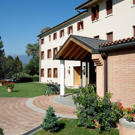 Hotel Del Parco Ristorante Loris ピエーヴェ・ディ・ソリーゴ エクステリア 写真