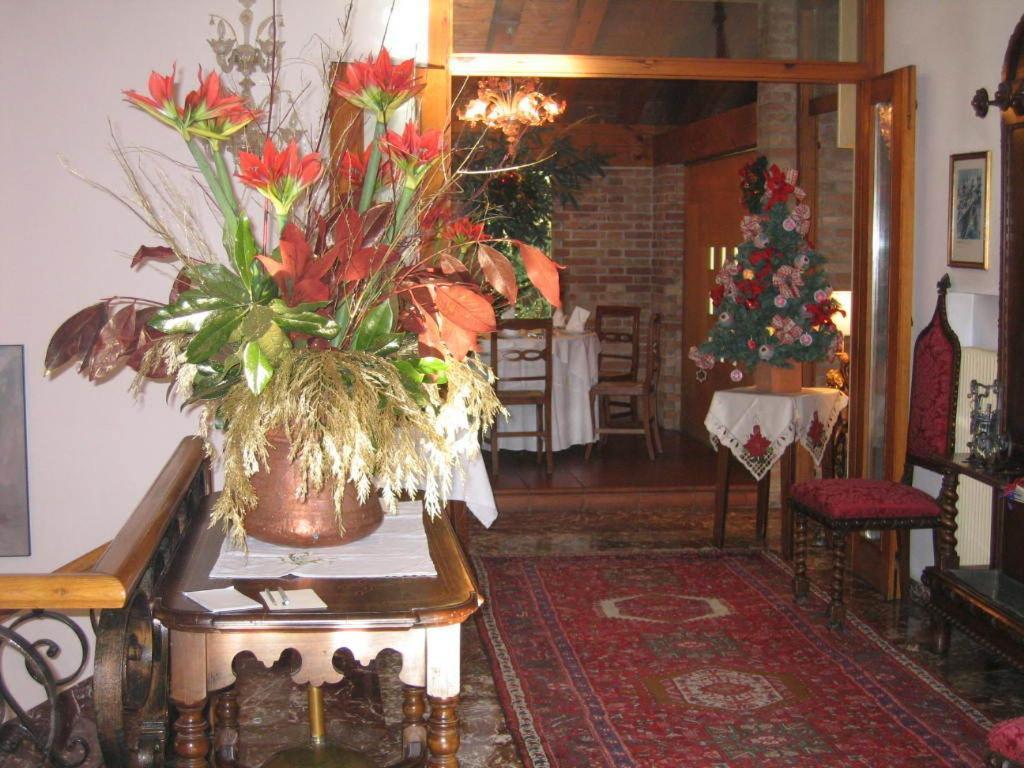 Hotel Del Parco Ristorante Loris ピエーヴェ・ディ・ソリーゴ エクステリア 写真