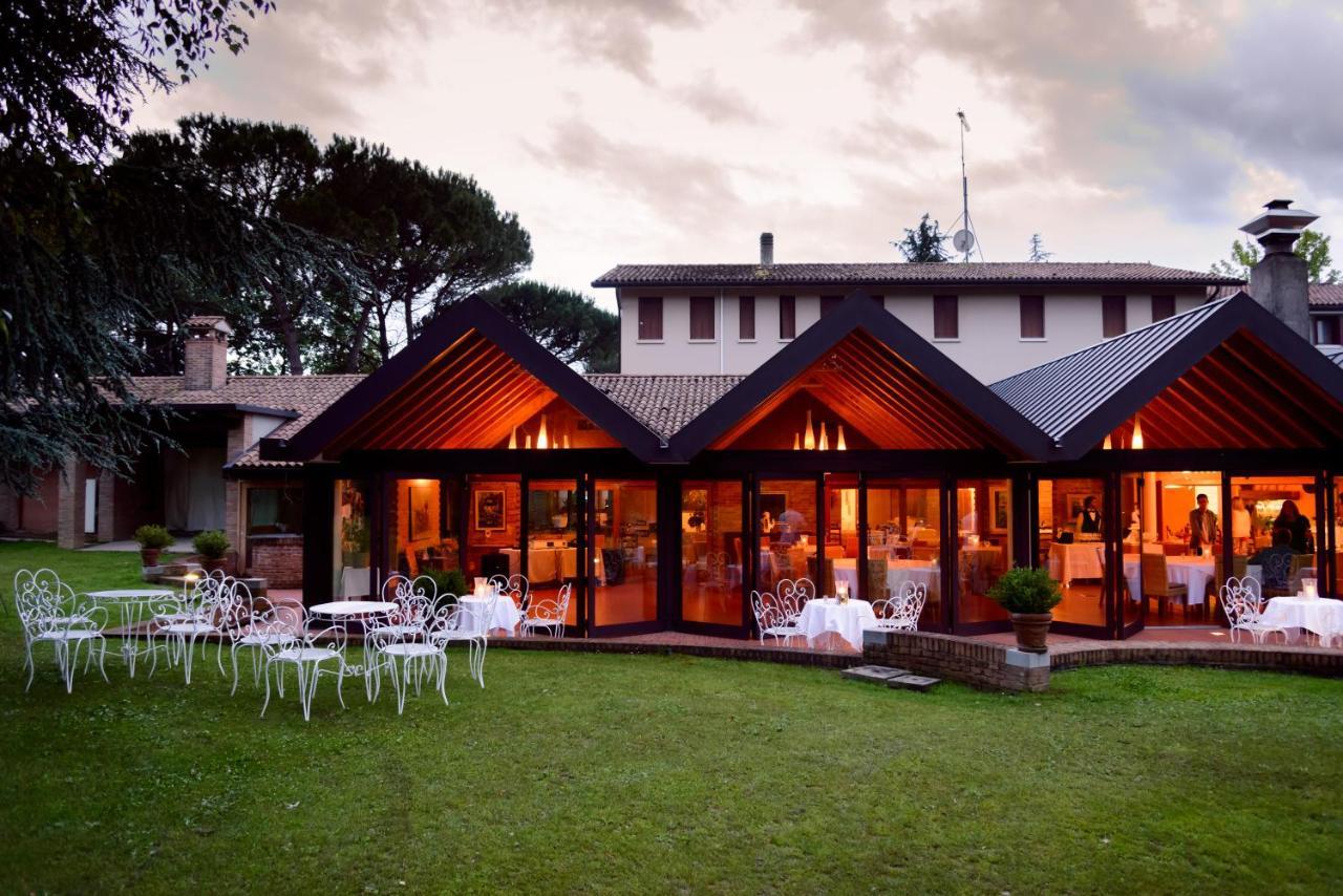 Hotel Del Parco Ristorante Loris ピエーヴェ・ディ・ソリーゴ エクステリア 写真